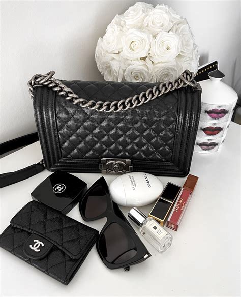 boy bag chanel femmes|Chanel boyfriend bag.